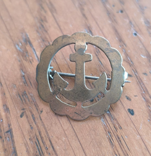 Insigne petite broche - insigne,
