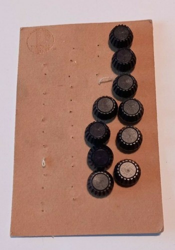 Boutons lot 10 - -,