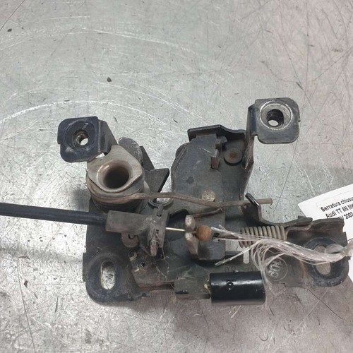 Serrure capot moteur avant - de,