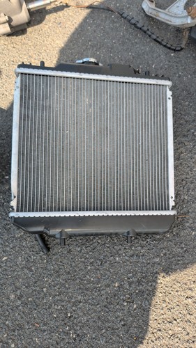 Vend radiateur voiture - vend,