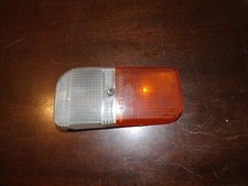 Cabochon feu avant gauche