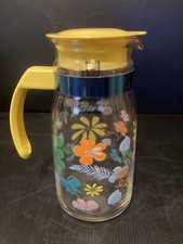 Pichet en verre à décor de