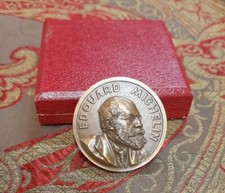 Michelin medaille ancienne bronze D 4,1 cm poinçon 1969 avec sa boite propre