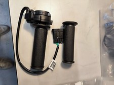 Poignée accélérateur électrique Domino 0-5kohm + switch (neuve)