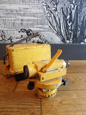 ANCIEN-NIVEAU de Géomètre-SLOM-avec étui-théodolite