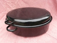 grande cocotte en tole emaillée