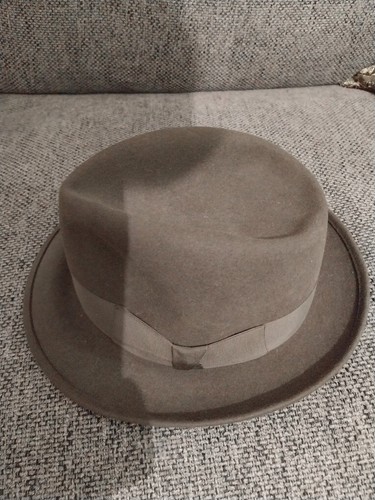 Chapeau mossant gris - chapeau, années