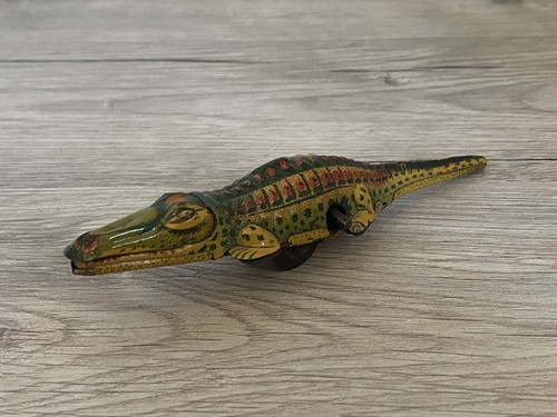 Jouet ancien tole crocodile - en,