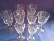 HUIT   VERRES  CRISTAL