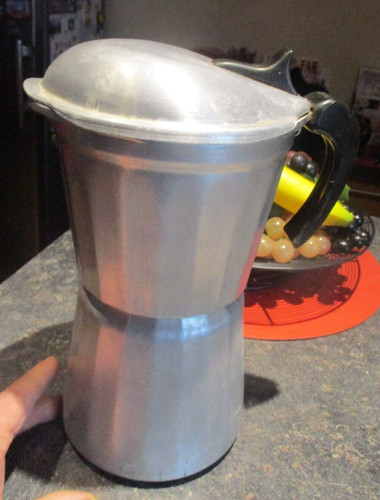 Ancienne grande cafetière - ancienne,