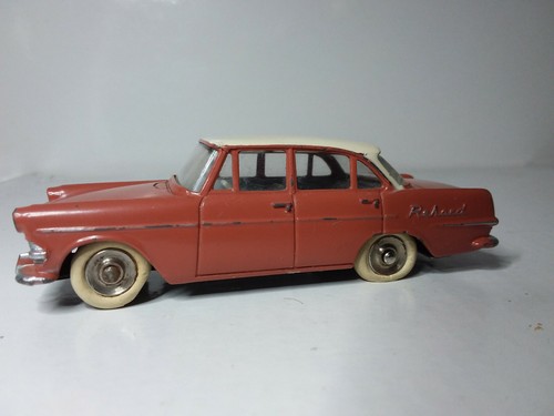 Dinky toys 554 - ancien, 1/43