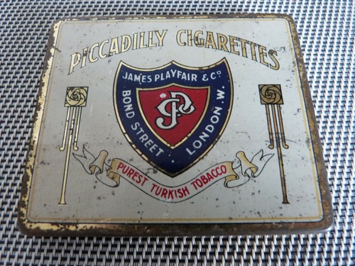 Ancienne boite cigarettes - de,