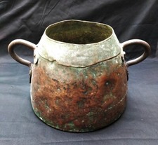 TRES ANCIEN FAITOUT EN METAL