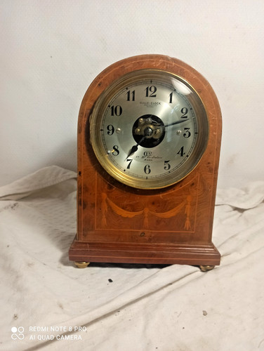 Ancienne pendule horloge - , bulle
