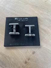 ancienne paire de boutons de