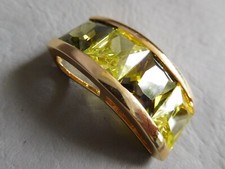 PENDENTIF PLAQUE OR JAUNE PIERRES RECTANGLES VERTES PÉRIDOT FEMME GOLDEN PENDANT