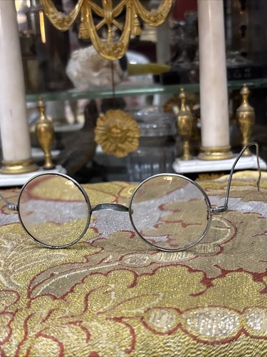 Ancienne paire lunettes - ancienne,