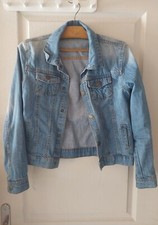 •Veste En Jean Bleu Clair