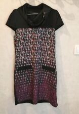 Robe tunique noire grand col