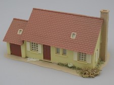 Maison avec garage accolé - Jouef 984