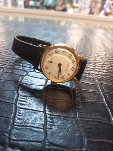 Montre newton mécanique - montre,