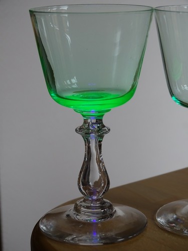 Anciens verres vin - verres, a