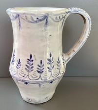 Pichet ancien en faïence