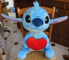 Peluche Plush Stitch avec coeur 50 cm