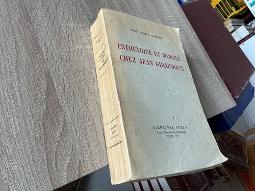 Esthétique morale chez - et,