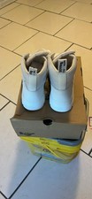 Dr. Martens Doc AirWair