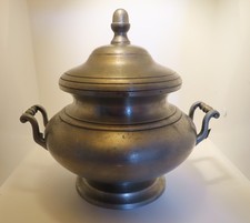 Ancienne soupière en étain avec son couvercle estampillé ED