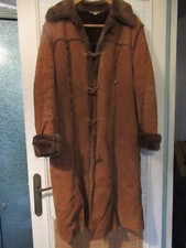 Manteau long fourré, couleur