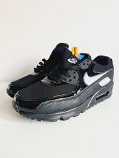 Baskets Nike Air Max 90 Essential noir et blanc - taille 42 (Valeur : 150€)
