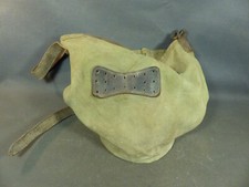 Ancienne besace en toile kaki militaire fond en cuir à restaurer