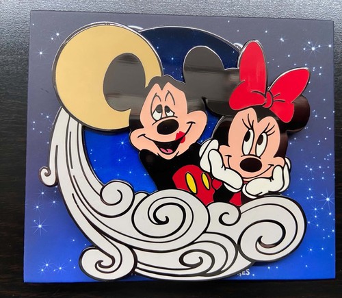 Pin disney moon mickey - disney,