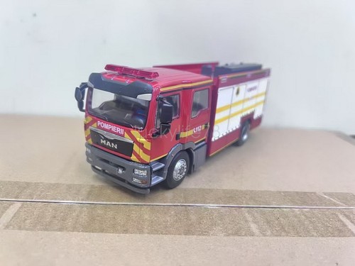 Scale man pompier - 1/43, fire