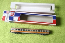 A   VENDRE   2  VOITURES  COMPLEMENT  POUR   TURBOTRAIN    JOUEF   ECHELLE    HO