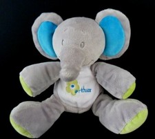 *. DOUDOU PELUCHE ARTHUR ET