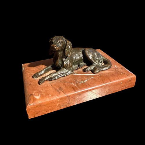 Bronze ancien chien couché - &,