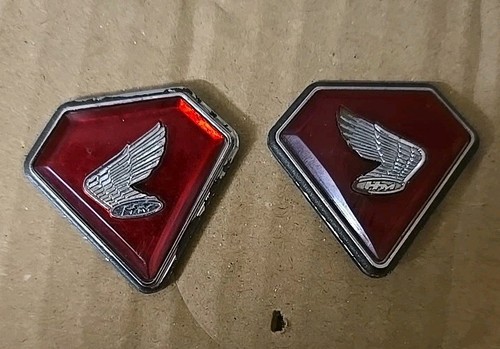Embleme cache latéral - de,