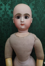 ancienne poupée J.J. bouche