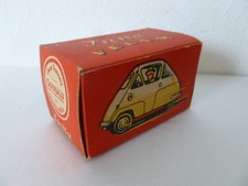 AUTHENTIQUE boite vide ISETTA VELAM QUIRALU en bel état