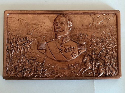 Bas relief buste - bas,
