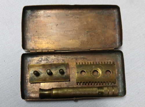 Ancien rasoir sûreté - ancien,