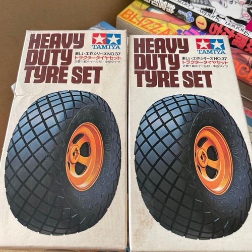 Lot pneus lourds tamiya - pneus,