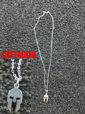 Pendentif Collier Casque