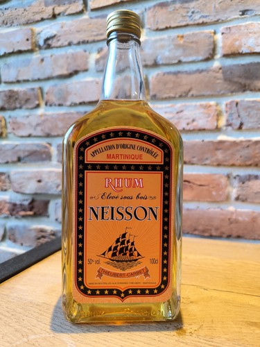 Rhum neisson élevé sous - rhum,