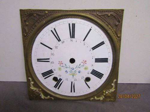 Ancienne facade d - d, horloge