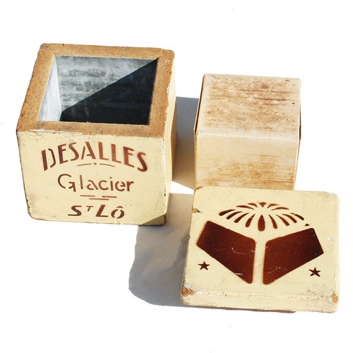 Ancienne petite glacière - , 14.5