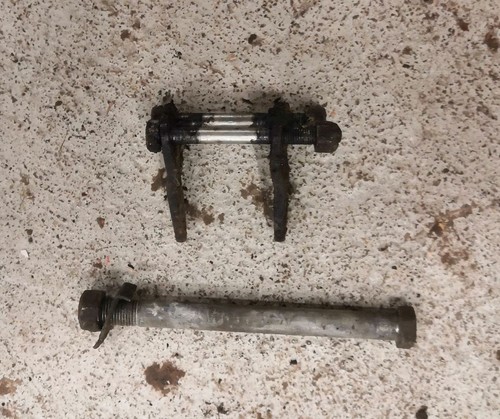 Vis moteur 4 - -,